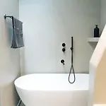 فيلة Ertha With Private Pools *