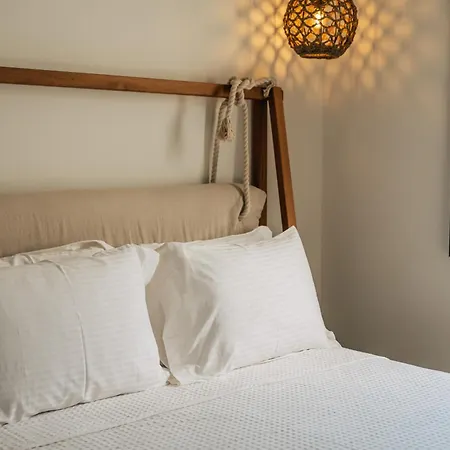 Ertha With Private Pools * Vóthon