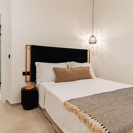 Ertha With Private Pools * Vóthon