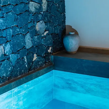 Ertha With Private Pools 别墅