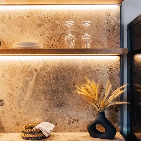 Ertha With Private Pools Vóthon