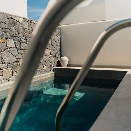 Ertha With Private Pools *