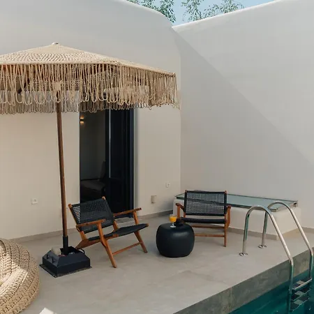 Ertha With Private Pools * Vóthon