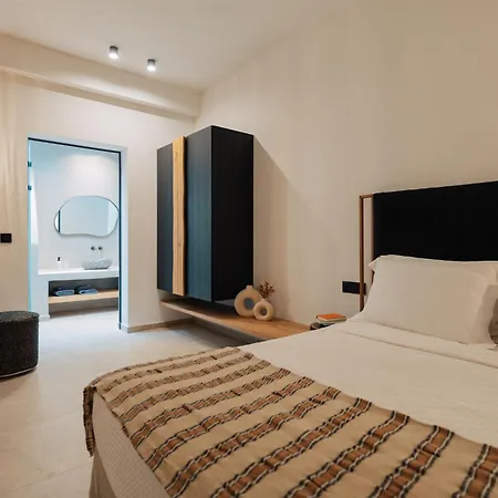 Ertha With Private Pools Vóthon