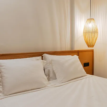 Ertha With Private Pools * Vóthon